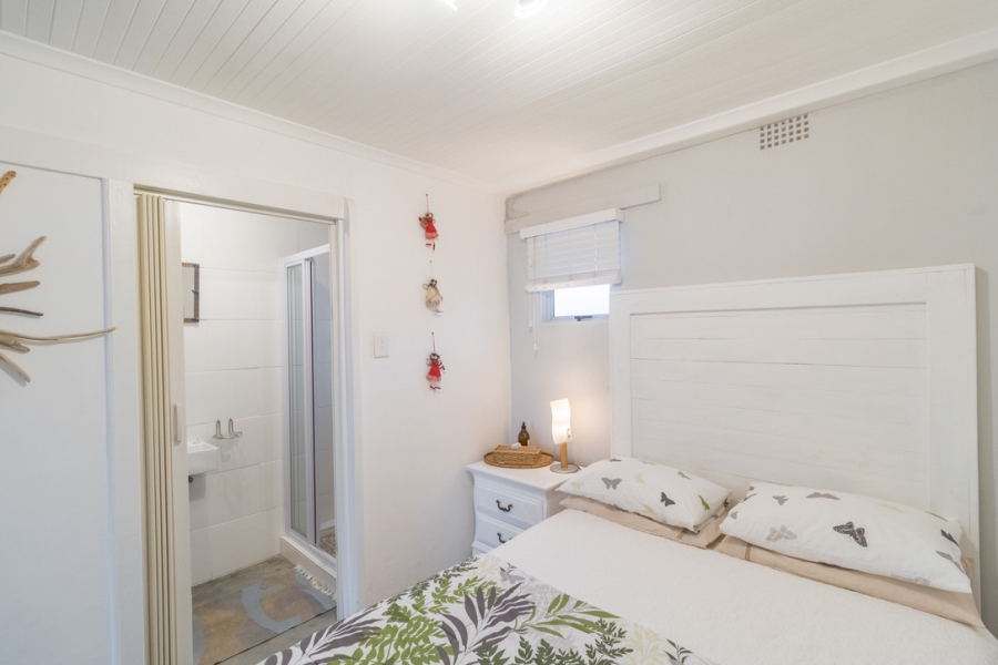 6 Bedroom Property for Sale in Yzerfontein Western Cape